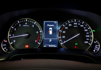 Подержанный автомобиль Lexus RX 2018 года (13 фото)