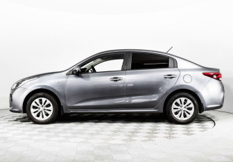 Подержанный автомобиль Kia Rio Sedan 2018 года (3 фото)
