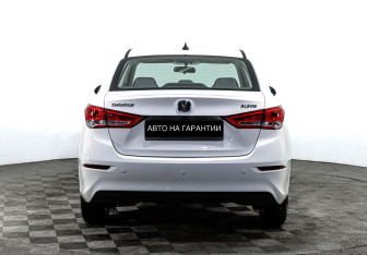 Подержанный автомобиль Changan Alsvin 2023 года (4 фото)