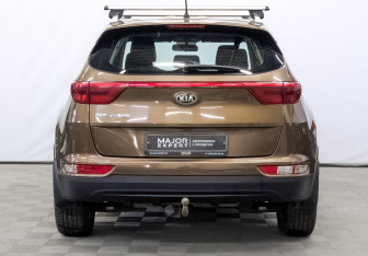 Подержанный автомобиль Kia Sportage 2016 года (6 фото)