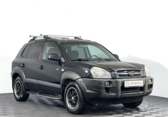 Подержанный автомобиль Hyundai Tucson 2006 года (3 фото)
