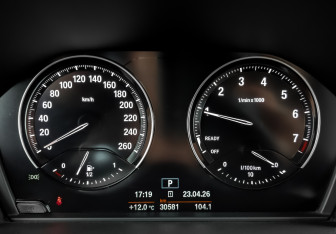 Подержанный автомобиль BMW X2 2020 года (16 фото)