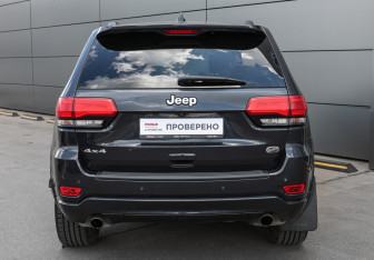 Подержанный автомобиль Jeep Grand Cherokee 2014 года (6 фото)