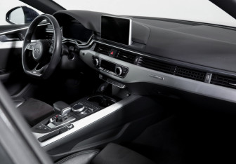 Подержанный автомобиль Audi A5 Liftback 2018 года (9 фото)