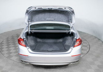 Подержанный автомобиль Honda Accord Sedan 2022 года (15 фото)