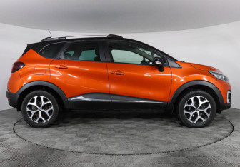 Подержанный автомобиль Renault Kaptur 2016 года (4 фото)