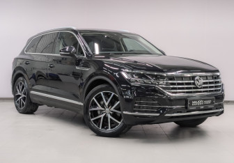 Подержанный автомобиль Volkswagen Touareg 2019 года (3 фото)