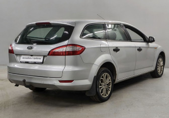 Подержанный автомобиль Ford Mondeo Wagon 2007 года (5 фото)