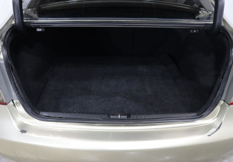 Подержанный автомобиль Honda Civic Sedan 2008 года (23 фото)