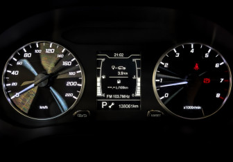 Подержанный автомобиль Chery Tiggo 4 2022 года (13 фото)