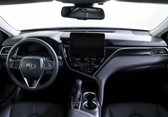 Подержанный автомобиль Toyota Camry Sedan 2022 года (8 фото)