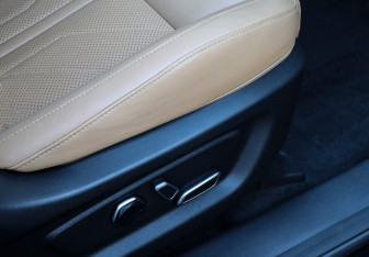 Подержанный автомобиль Changan UNI-K 2023 года (27 фото)