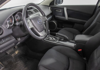 Подержанный автомобиль Mazda 6 Sedan 2008 года (10 фото)