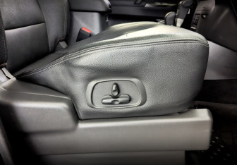 Подержанный автомобиль Mitsubishi Pajero 2014 года (25 фото)