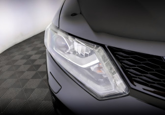 Подержанный автомобиль Nissan X-Trail 2016 года (17 фото)