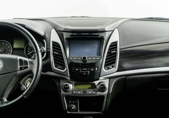 Подержанный автомобиль SsangYong Actyon 2013 года (8 фото)