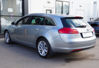 Подержанный автомобиль Opel Insignia Wagon 2012 года (7 фото)