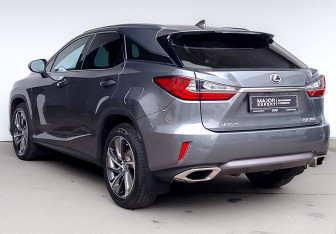 Подержанный автомобиль Lexus RX 2019 года (7 фото)