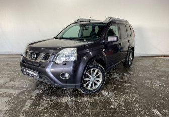 Подержанный автомобиль Nissan X-Trail 2011 года (1 фото)