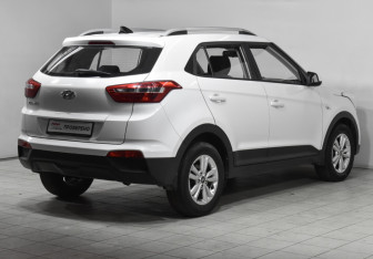 Подержанный автомобиль Hyundai Creta 2016 года (6 фото)