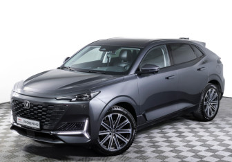 Подержанный автомобиль Changan UNI-K 2022 года (26 фото)