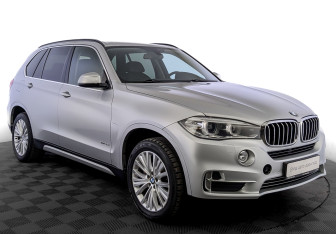 Подержанный автомобиль BMW X5 2015 года (3 фото)
