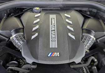 Подержанный автомобиль BMW X6 M 2021 года (9 фото)
