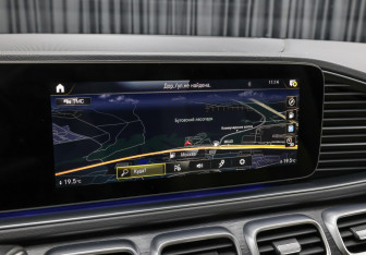 Подержанный автомобиль Mercedes-Benz GLE 2020 года (20 фото)
