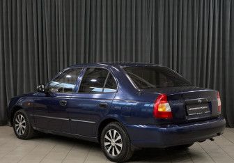 Подержанный автомобиль Hyundai Accent Sedan 2008 года (6 фото)