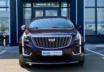 Подержанный автомобиль Cadillac XT5 2021 года (2 фото)