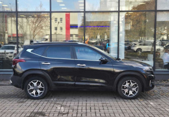 Подержанный автомобиль Kia Seltos 2021 года (4 фото)