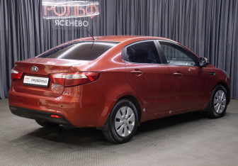 Подержанный автомобиль Kia Rio Sedan 2013 года (5 фото)