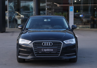 Подержанный автомобиль Audi A3 Hatchback 2015 года (2 фото)