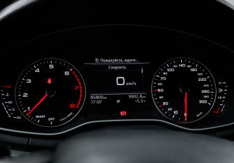 Подержанный автомобиль Audi A4 Sedan 2018 года (11 фото)