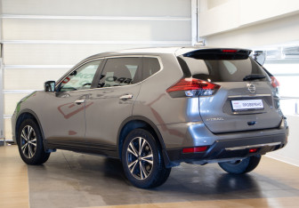 Подержанный автомобиль Nissan X-Trail 2021 года (6 фото)