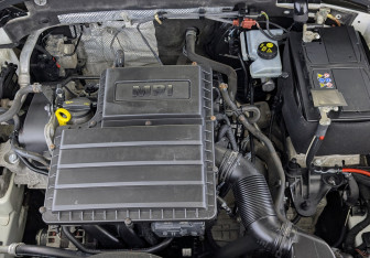 Подержанный автомобиль Skoda Octavia Liftback 2018 года (9 фото)