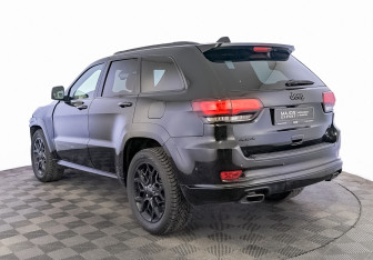 Подержанный автомобиль Jeep Grand Cherokee 2021 года (7 фото)