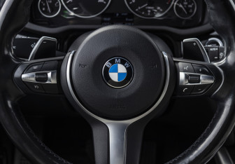 Подержанный автомобиль BMW X3 2016 года (11 фото)