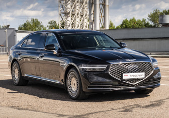 Подержанный автомобиль Genesis G90 2021 года (4 фото)