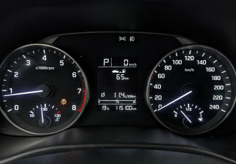 Подержанный автомобиль Hyundai Elantra Sedan 2017 года (16 фото)