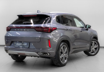 Подержанный автомобиль Exeed LX 2022 года (5 фото)