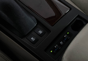 Подержанный автомобиль Lexus RX 2012 года (16 фото)