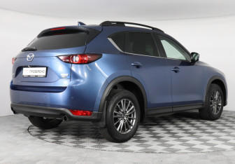 Подержанный автомобиль Mazda CX-5 2018 года (5 фото)
