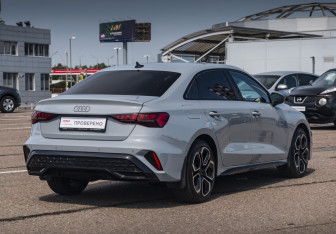 Подержанный автомобиль Audi A3 Sedan 2025 года (7 фото)