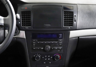 Подержанный автомобиль Chevrolet Epica 2011 года (12 фото)