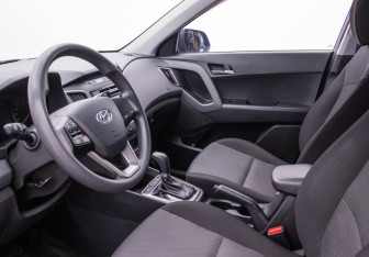 Подержанный автомобиль Hyundai Creta 2017 года (10 фото)