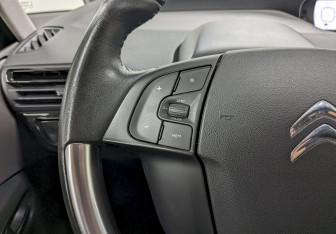 Подержанный автомобиль Citroen C4 Picasso 2014 года (26 фото)