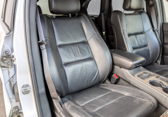 Подержанный автомобиль Jeep Grand Cherokee 2016 года (24 фото)