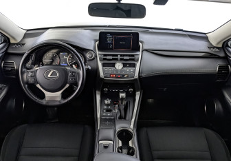 Подержанный автомобиль Lexus NX 2020 года (14 фото)