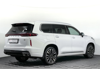 Подержанный автомобиль Exeed VX 2022 года (5 фото)